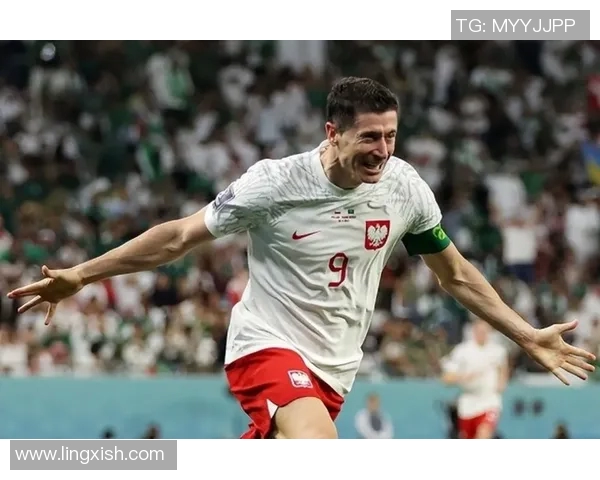 精彩足球图片大全汇聚世界各地球星瞬间展现激情与梦想的完美时刻 精彩足球图片大全汇聚世界各地球星瞬间展现激情与梦想的完美时刻